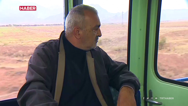 Nahçıvanlı makinist Bakü yollarını gözlüyor